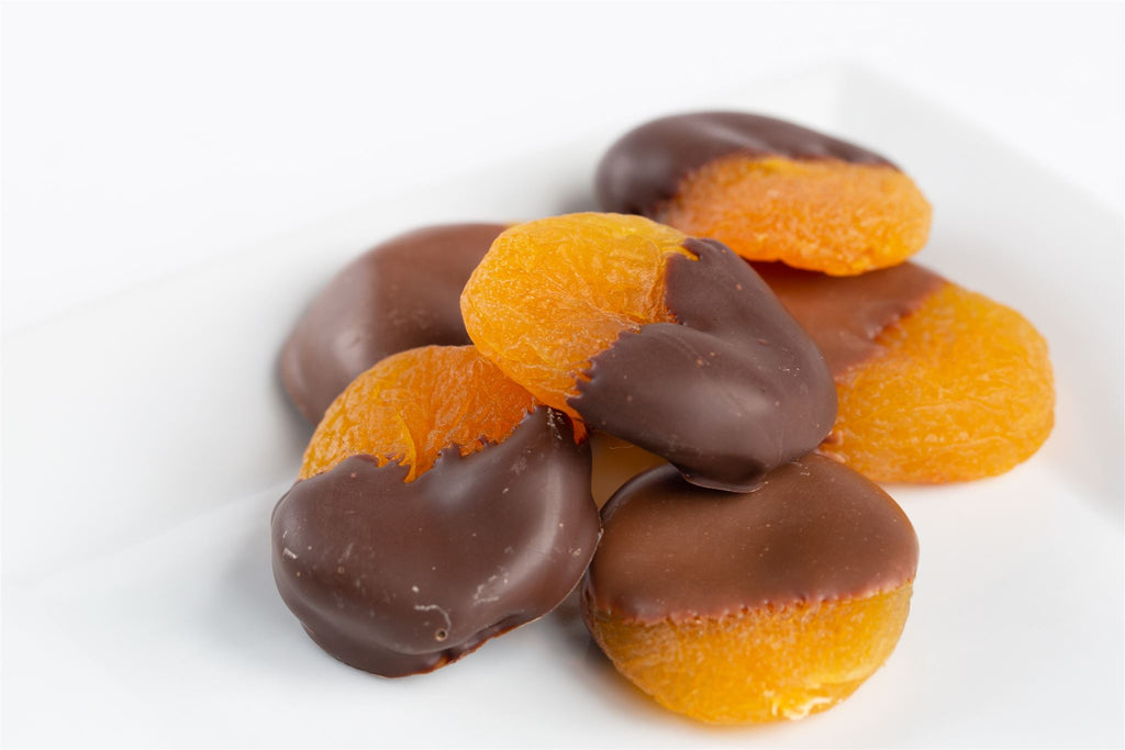 Chocolate-Dipped Apricots